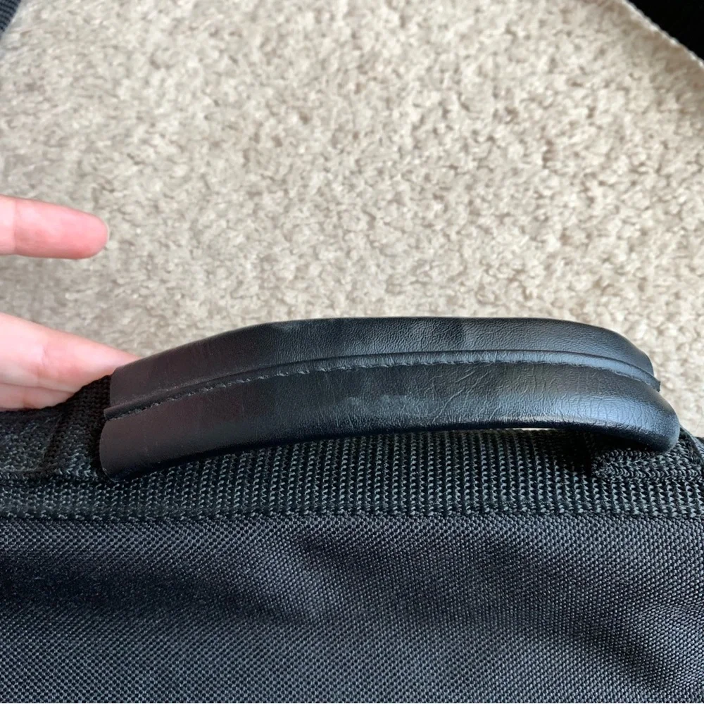 Gemline Black Shoulder Laptop Travel Bag